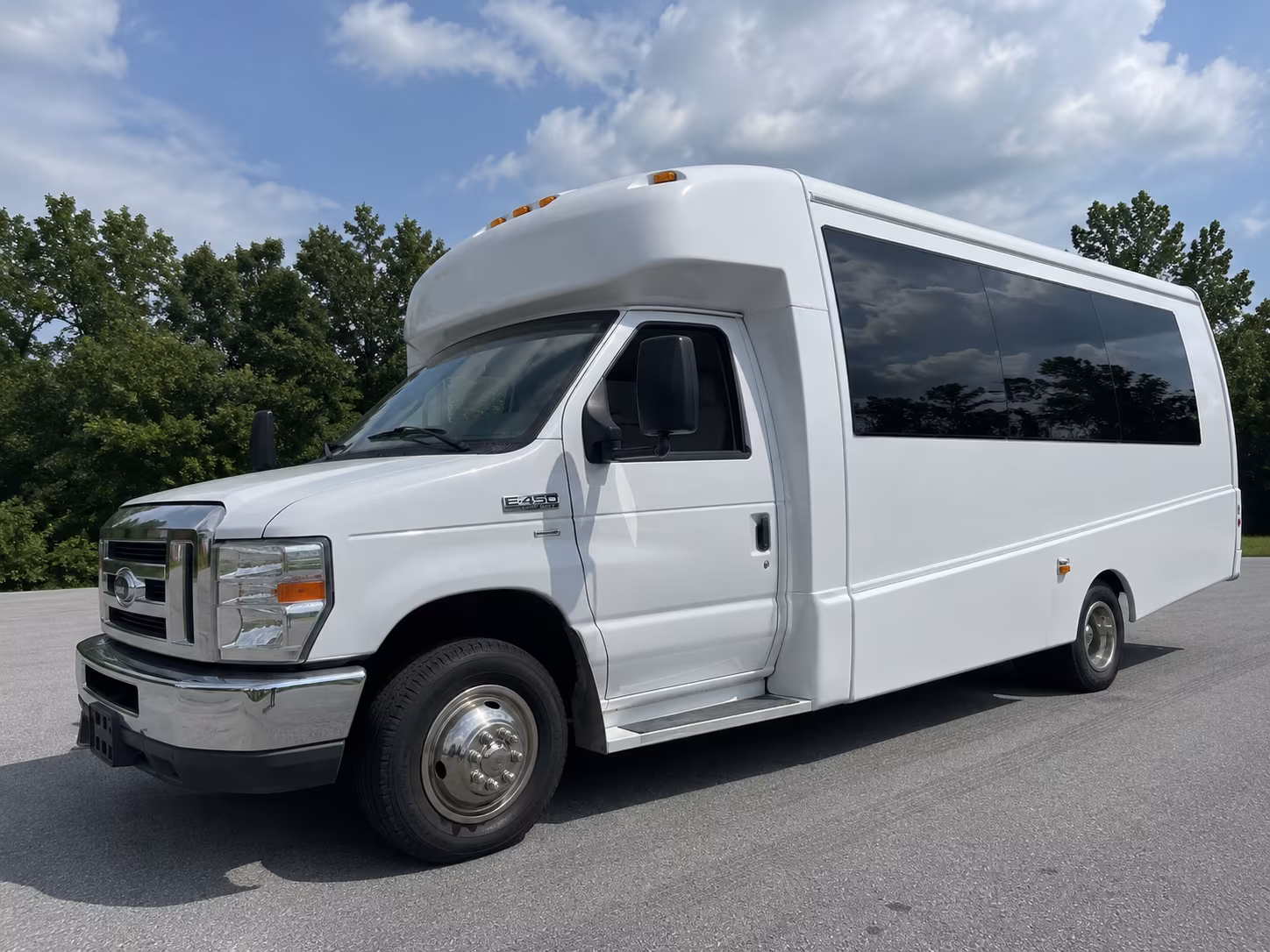 Citrus Heights Birthday, Sweet 16, & Quinceañera Party Bus Rentals
