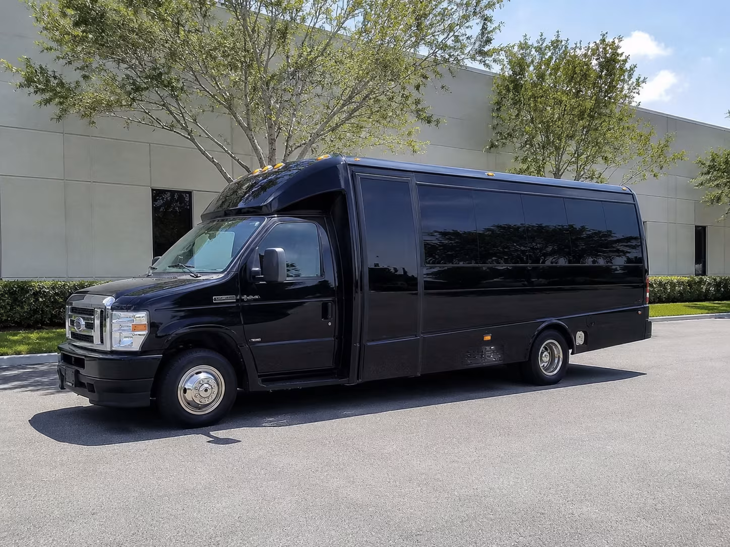 Elk Grove Wedding Transportation & Shuttle Service