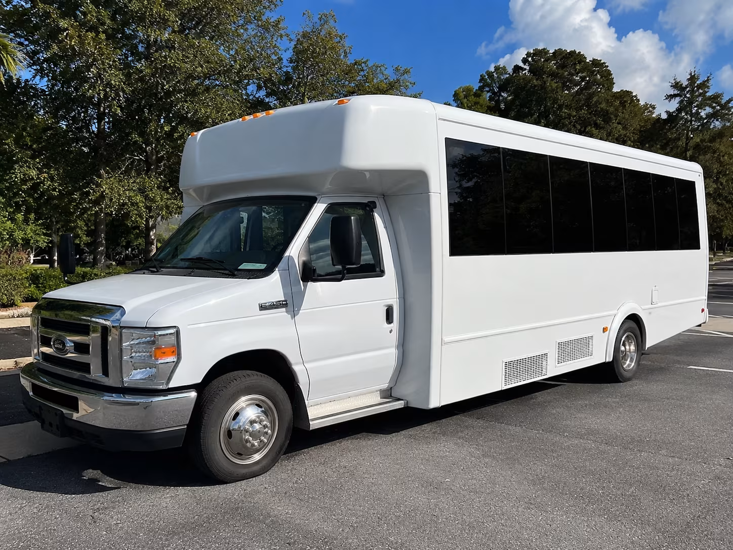 Sacramento Prom & Homecoming Transportation onboard seating