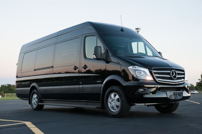 Sacramento 14 Passenger Sprinter Bus