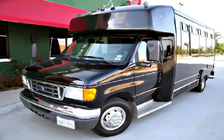 Sacramento 22 Passenger Party Bus
